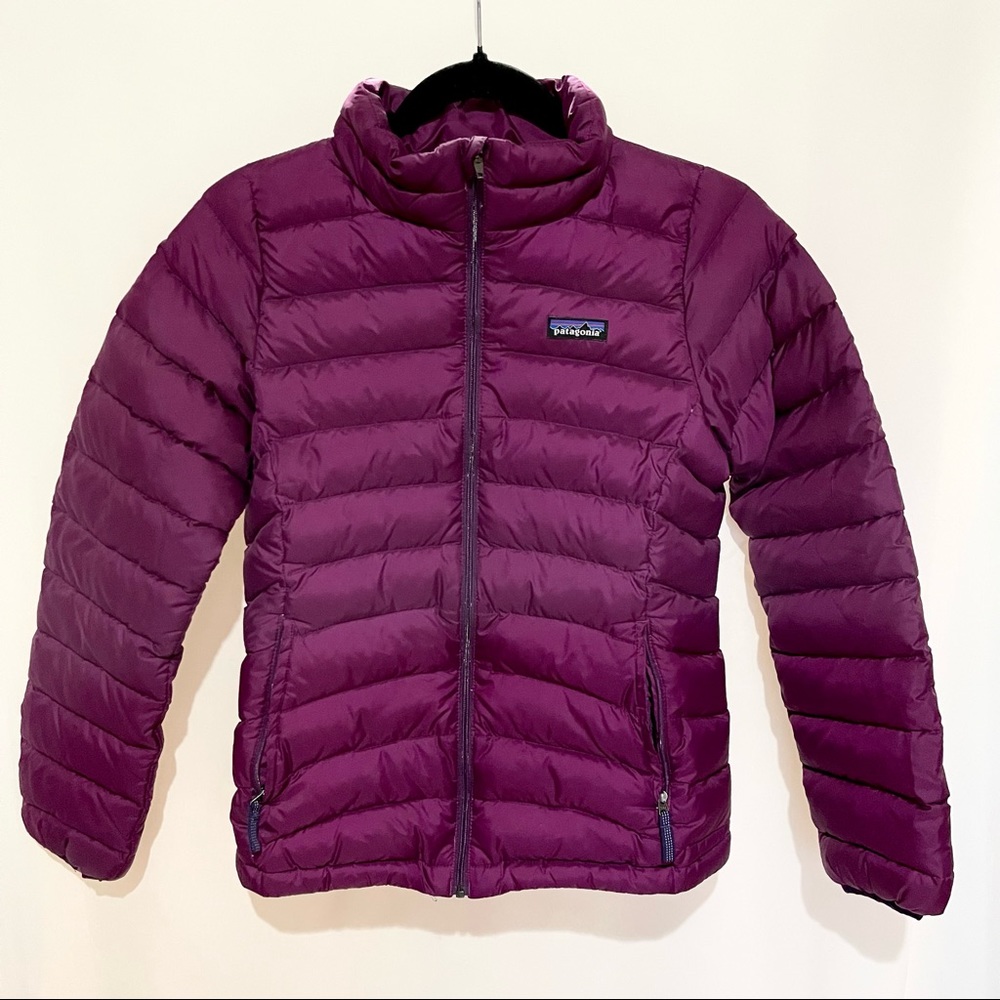 Patagonia girls down sweater maroon / purple color Large (12)